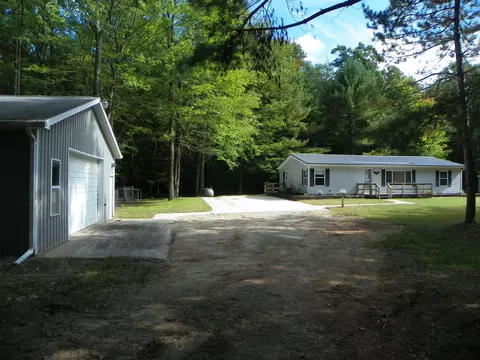 2400 N Coolidge, Harrison, MI 48625