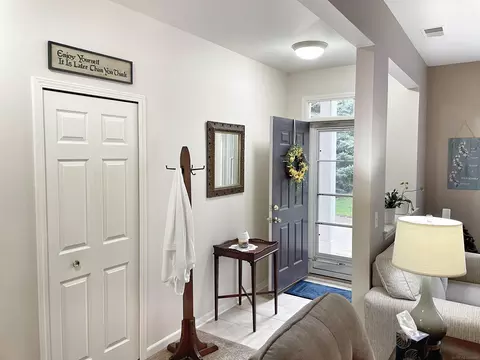Entry Way - 46142 Rhodes, Macomb, MI 48044 photo 1 of 2