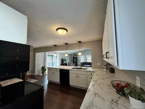 Kitchen - 1012 Blankenhorn, L'anse, MI 49946 photo 5 of 7