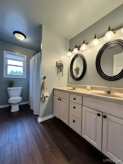 Bath - 1012 Blankenhorn, L'anse, MI 49946 photo 1 of 1