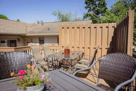 Exterior - 1012 Blankenhorn, L'anse, MI 49946 photo 7 of 18