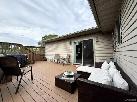 Exterior - 1012 Blankenhorn, L'anse, MI 49946 photo 6 of 18