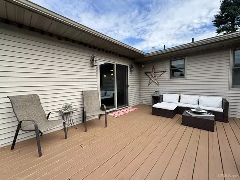 Exterior - 1012 Blankenhorn, L'anse, MI 49946 photo 5 of 18