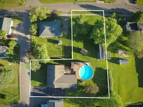 View/Area - 1012 Blankenhorn, L'anse, MI 49946 photo 1 of 1