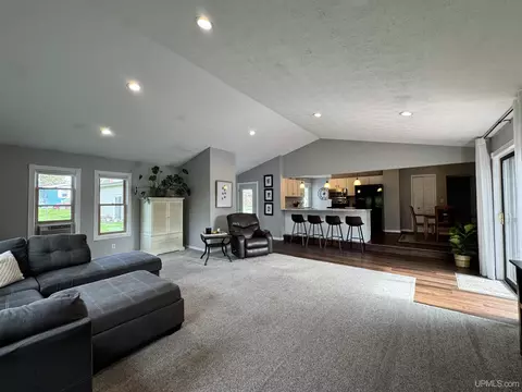 Living - 1012 Blankenhorn, L'anse, MI 49946 photo 4 of 5