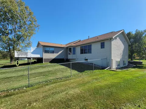 Exterior - 1850 W King, Owosso, MI 48867 photo 5 of 8