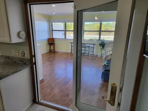 Entry Way - 1850 W King, Owosso, MI 48867 photo 2 of 4