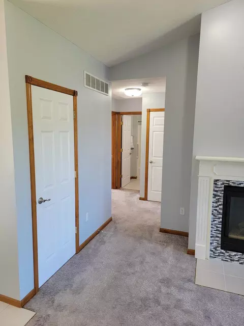 Entry Way - 1850 W King, Owosso, MI 48867 photo 3 of 4