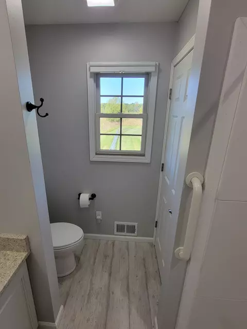 Bath - 1850 W King, Owosso, MI 48867 photo 4 of 6