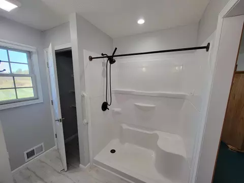 Bath - 1850 W King, Owosso, MI 48867 photo 5 of 6
