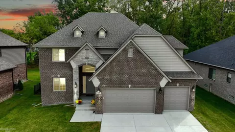 50142 Kapalua, Macomb, MI 48042