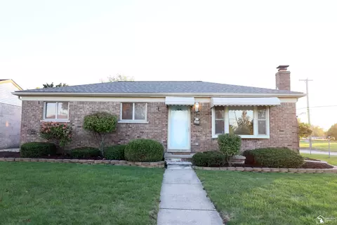 393 North Shr, Lincoln Park, MI 48146