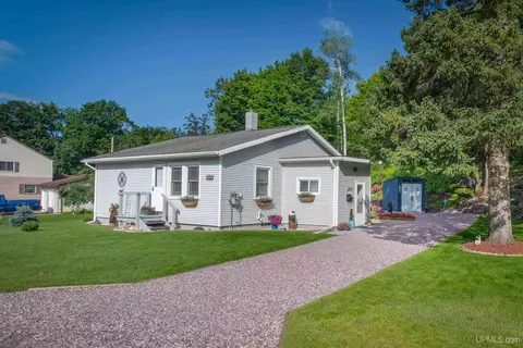 750 S S Pne, Ishpeming, MI 49849