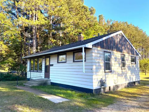 6972 Us 2 41 M-35, Gladstone, MI 49837