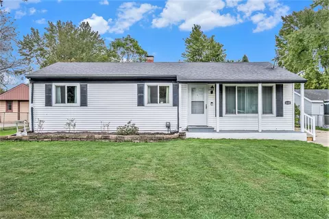 4468 S Hillcrest, Flint, MI 48506