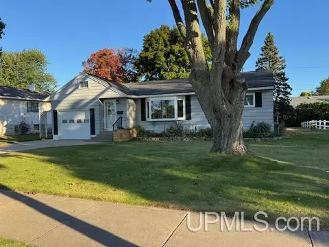 1632 18th Ave S, Escanaba, MI 49829 photo 3