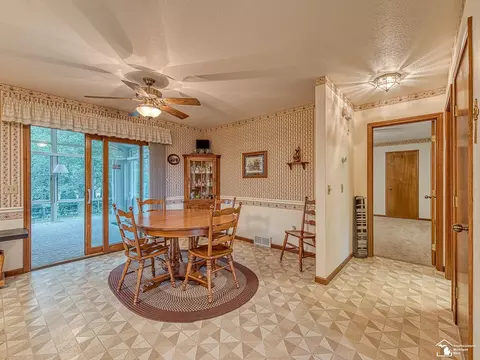 Dining - 1046 Eagle, Temperance, MI 48182 photo 2 of 2