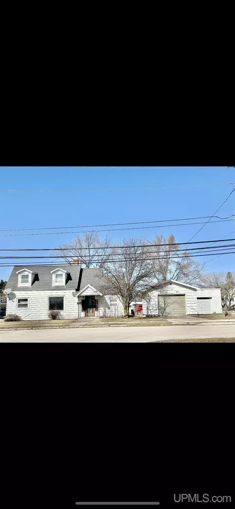 104 4th, Iron Mountain, MI 49801
