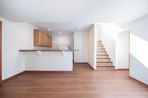 Living - 23 Chipman, Ishpeming, MI 49849 photo 5 of 8