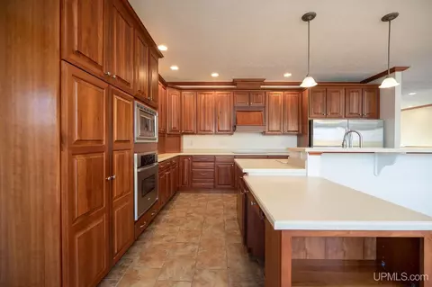 Kitchen - 23 Chipman, Ishpeming, MI 49849 photo 4 of 5