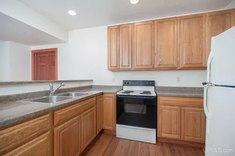 Kitchen - 23 Chipman, Ishpeming, MI 49849 photo 5 of 5