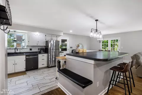1817 Vine, Saint Clair, MI 48079 photo 10