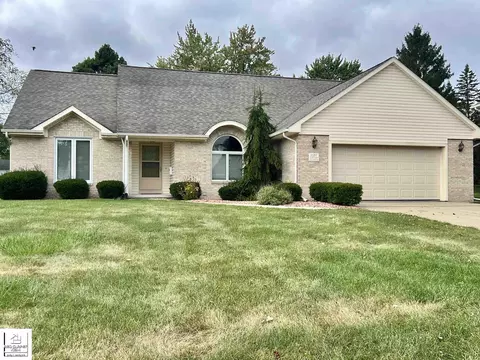 6160 Pine Crk, Grand Blanc, MI 48439