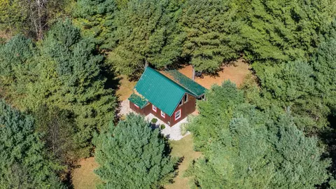 S Grout, Gladwin, MI 48624 photo 3