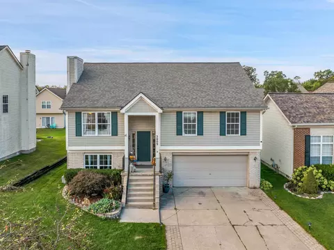 3009 Talon, Lake Orion, MI 48360