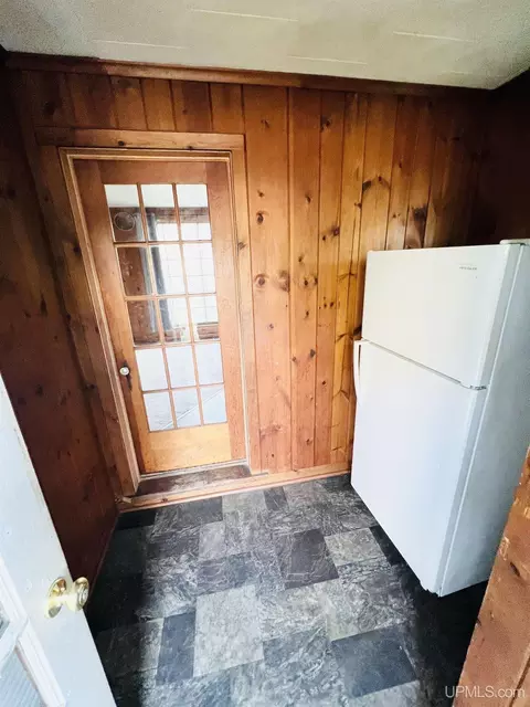602 S 8th, Escanaba, MI 49829 photo 30