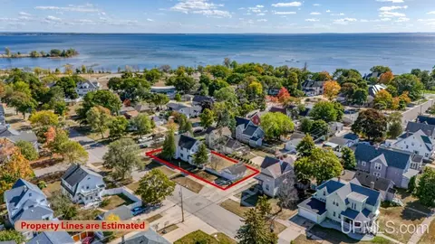 602 S 8th, Escanaba, MI 49829 photo 9