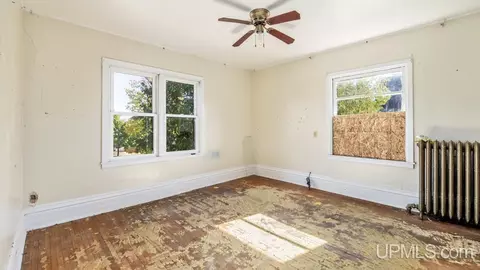 602 S 8th, Escanaba, MI 49829 photo 19