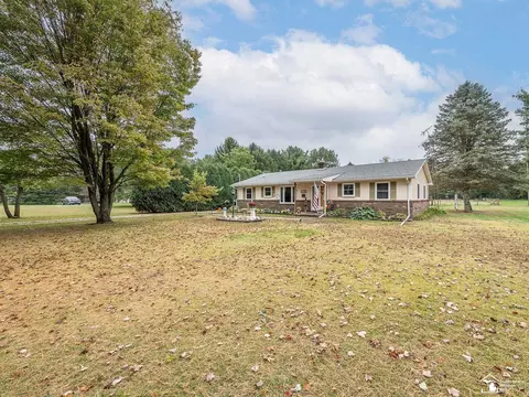 Exterior - 4131 W Samaria, Temperance, MI 48182 photo 12 of 13
