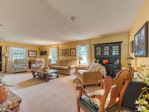 Living - 4131 W Samaria, Temperance, MI 48182 photo 1 of 3