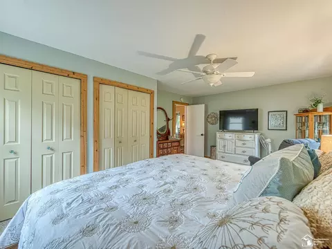 Bedroom - 4131 W Samaria, Temperance, MI 48182 photo 4 of 5
