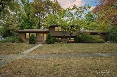 1909 Vine, Midland, MI 48642