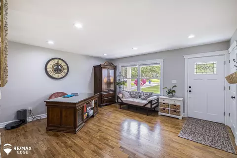 Entry Way - 12467 E Carpenter, Davison, MI 48423 photo 3 of 3
