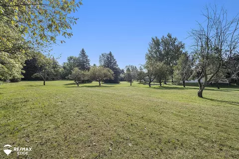 Exterior - 12467 E Carpenter, Davison, MI 48423 photo 10 of 11