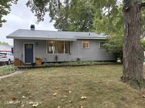 1414 Clay, Midland, MI 48642