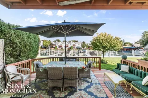 102 Kenyon, Algonac, MI 48001 photo 28