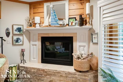 102 Kenyon, Algonac, MI 48001 photo 11