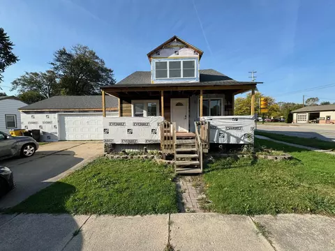 51161 Taylor, New Baltimore, MI 48047