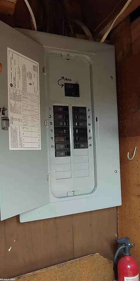 Other - 29446 Runey, Warren, MI 48092 photo 21 of 30