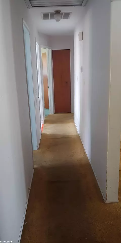 Entry Way - 29446 Runey, Warren, MI 48092 photo 2 of 3