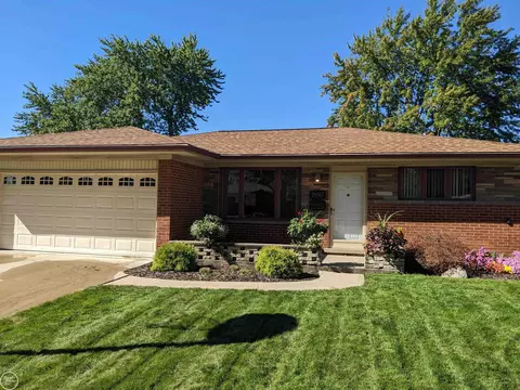 29567 Eiffel, Warren, MI 48088
