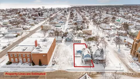 1019 S 1st, Escanaba, MI 49829 photo 10