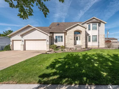 1375 Sunrise, Monroe, MI 48162