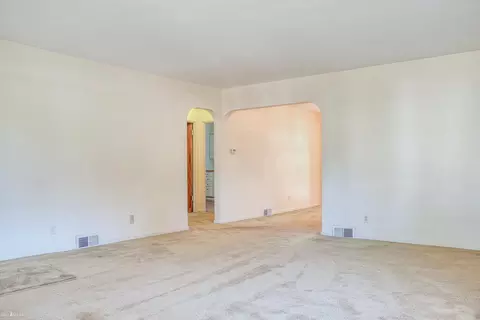 513 Dean, Owosso, MI 48867 photo 14