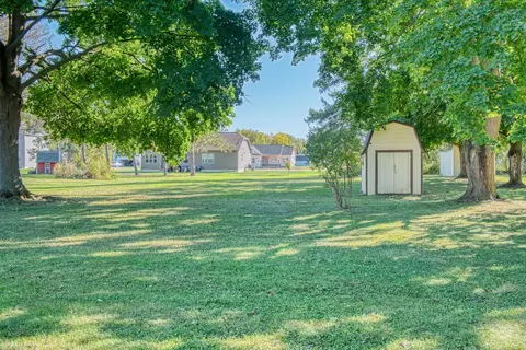 513 Dean, Owosso, MI 48867 photo 32