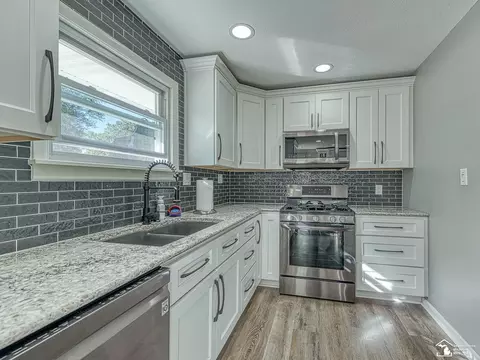 13770 Biscayne, Monroe, MI 48161 photo 8